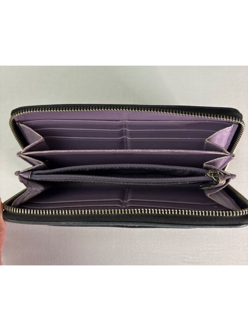 Coach Chelsea Black Pebbled Leather Accordion Zip Wallet Purple Interior Vintage - Picture 5 of 13